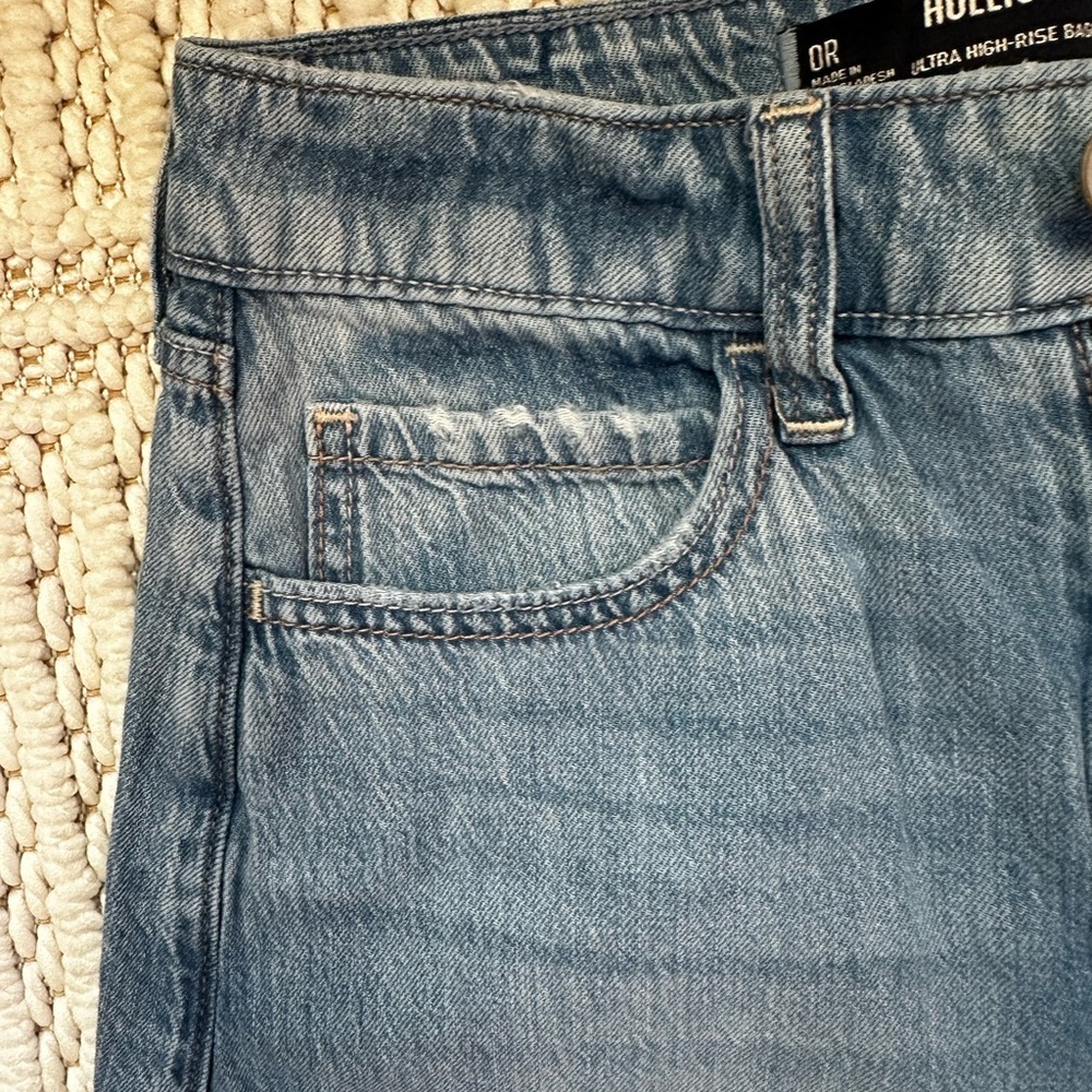 Hollister Blue Wide Leg Flare Jeans - Picture 5 of 13